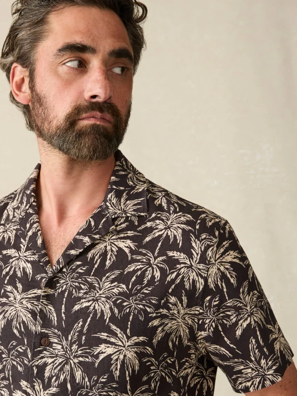 Short-Sleeve Hemp Blend Camp Shirt - Charcoal Tropic Trees